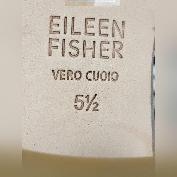 EILEEN FISHER women's bayo earth booties in earth tumbled nubuck Woman  Size 5.5 - Picture 13 of 13